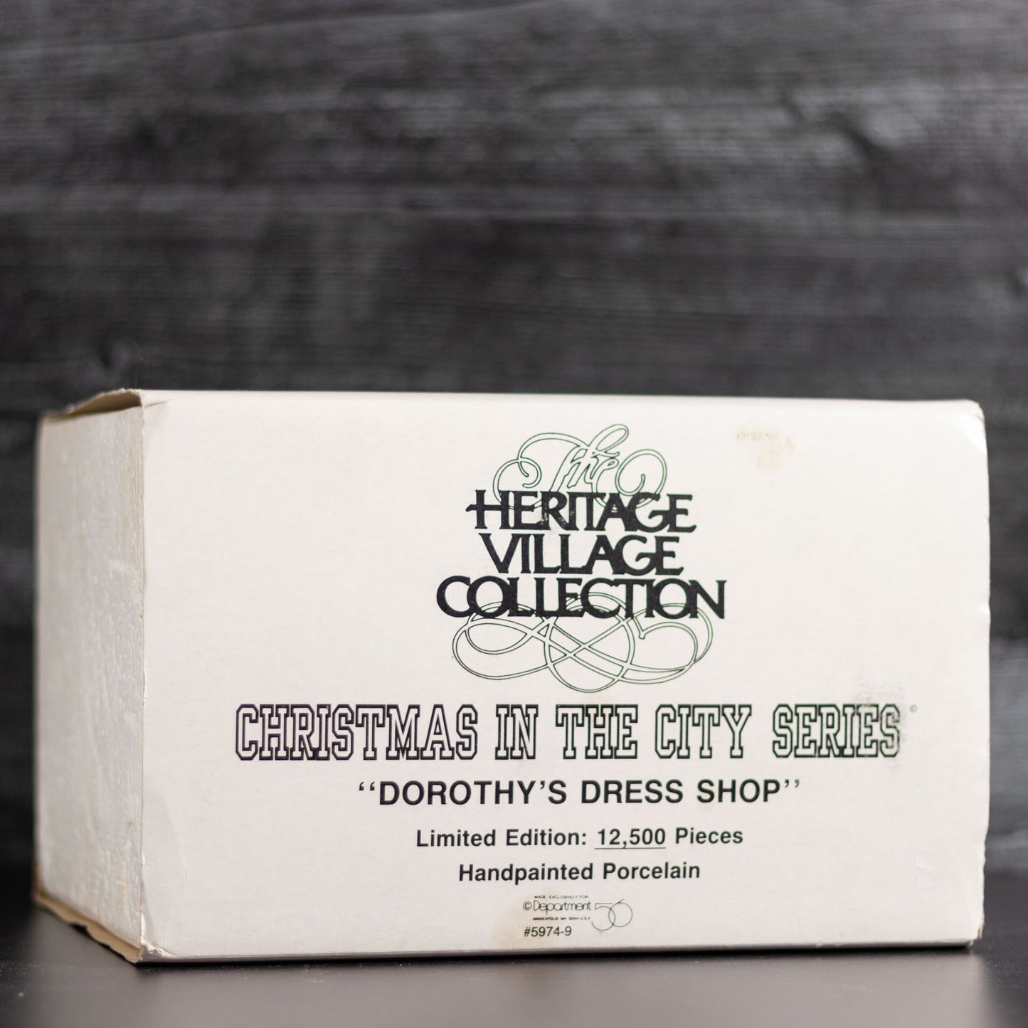 Dorothys Dress Shop (3022/12000)