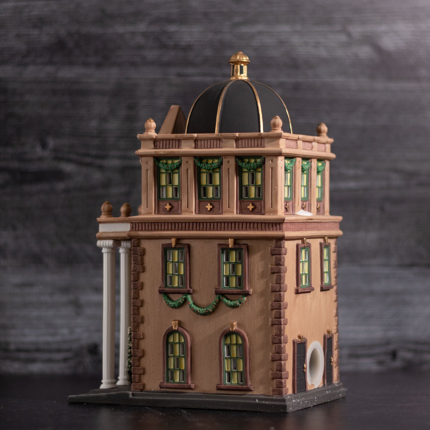 First Metropolitan Bank