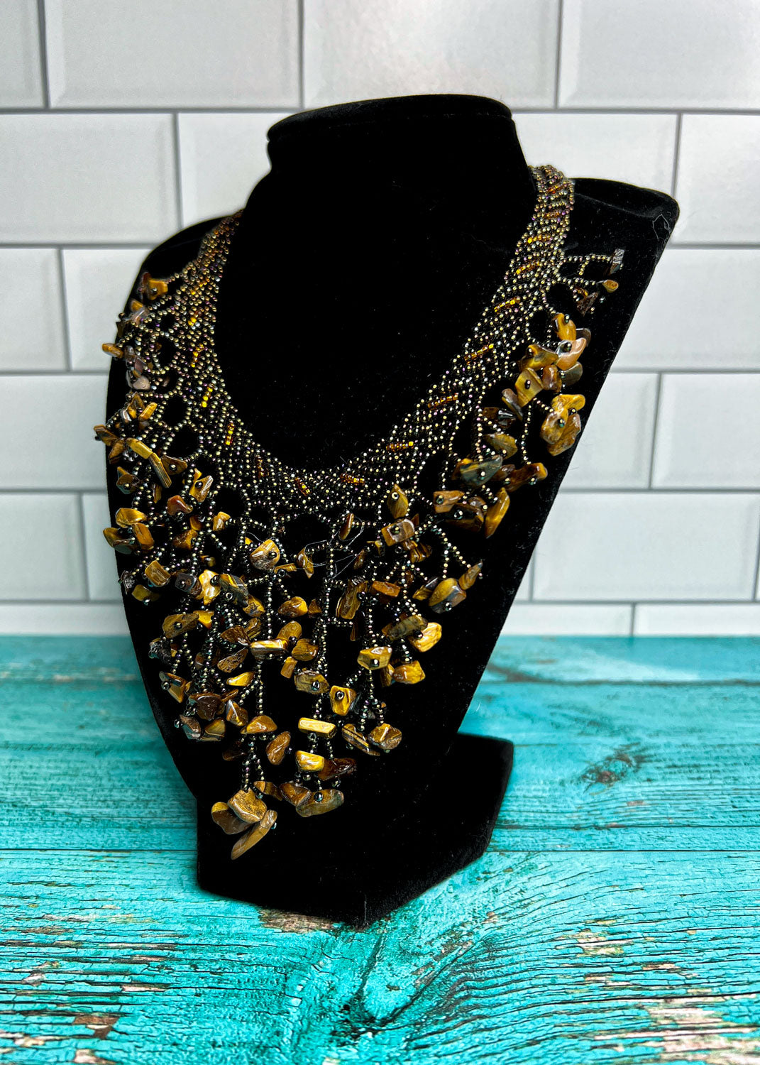 Ukrainian Handmade Beaded Necklace UBN10-LAR-AMBER