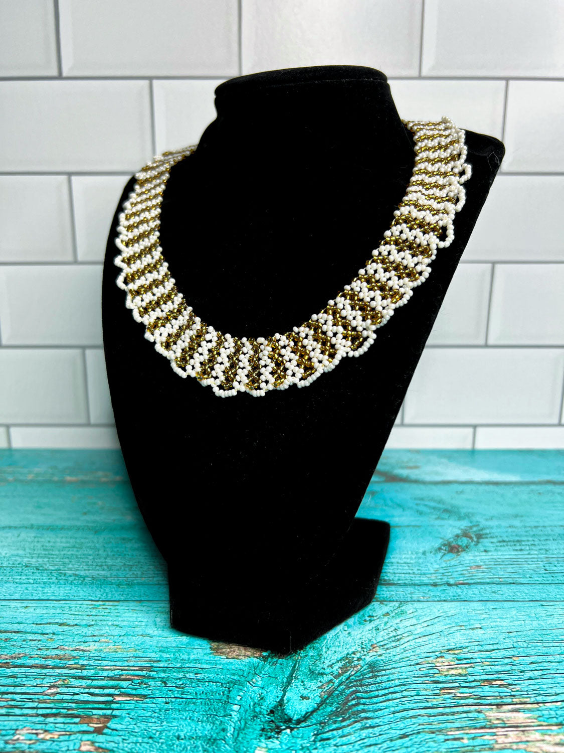 Ukrainian Handmade Beaded Necklace UBN11-W-G