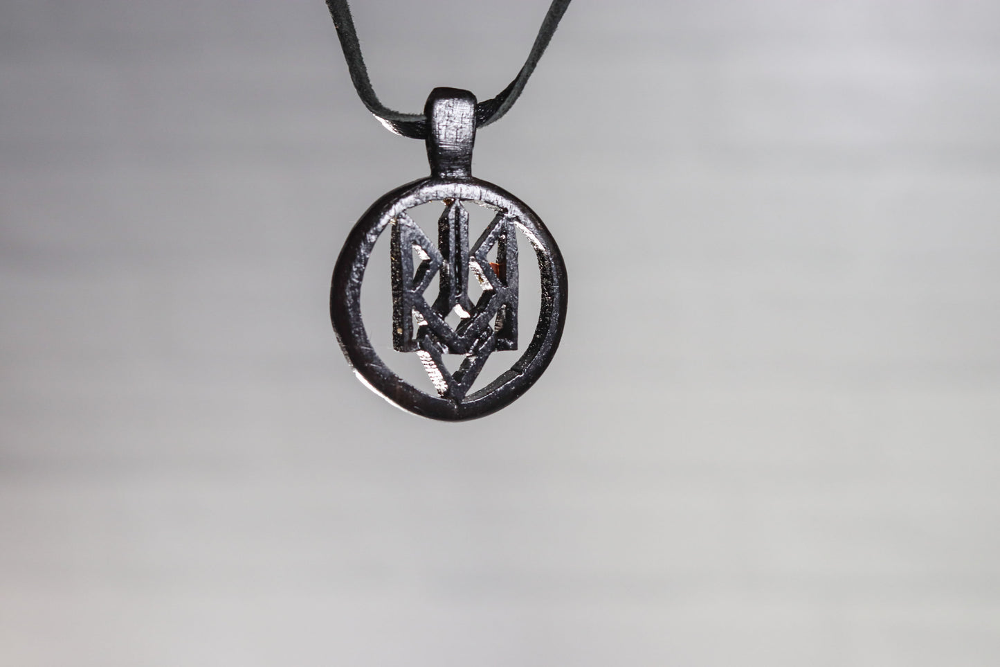 Wood Necklace #02 Black and Brown WN04-BK-BR-UKI