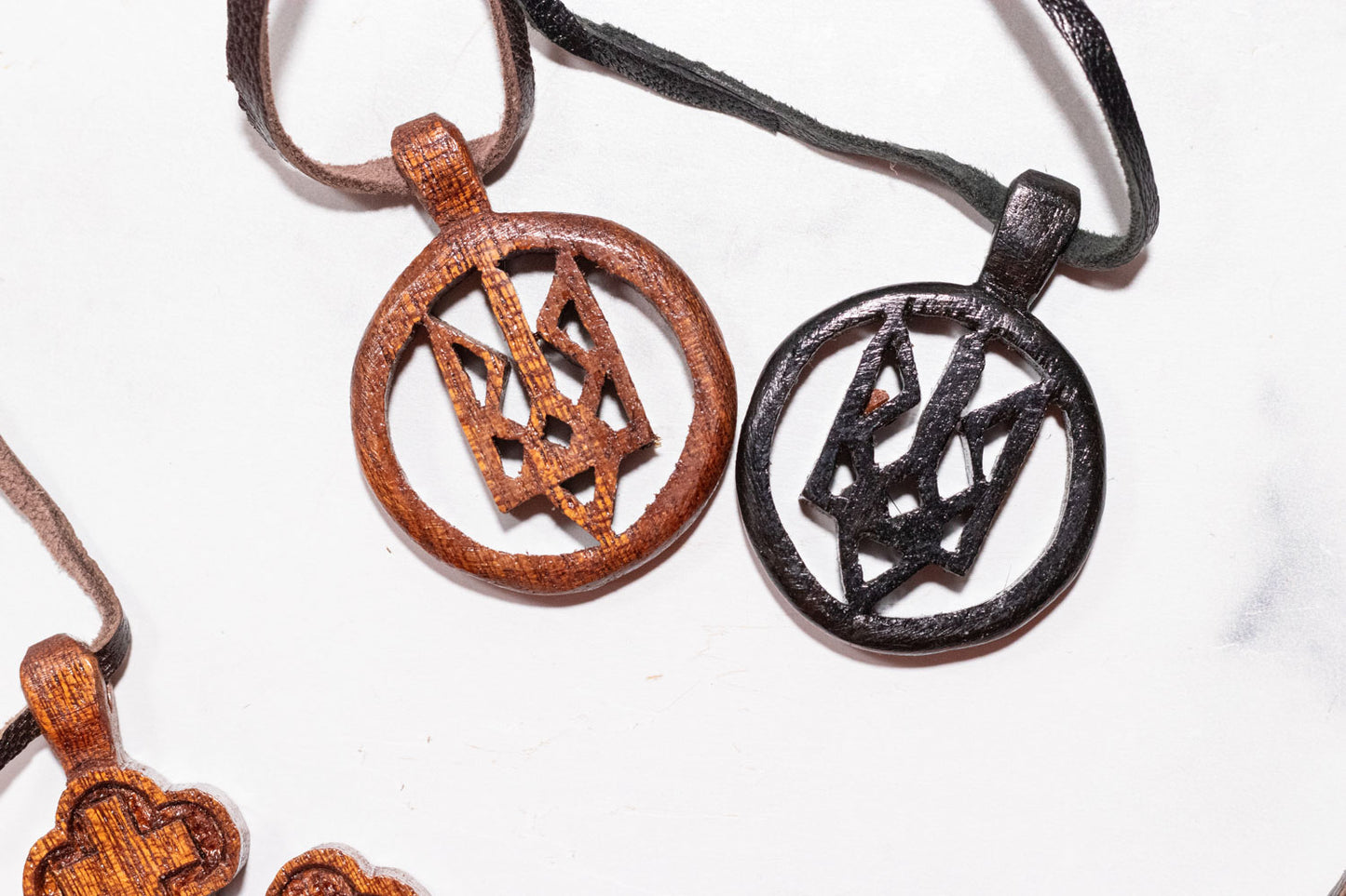 Wood Necklace #02 Black and Brown WN04-BK-BR-UKI