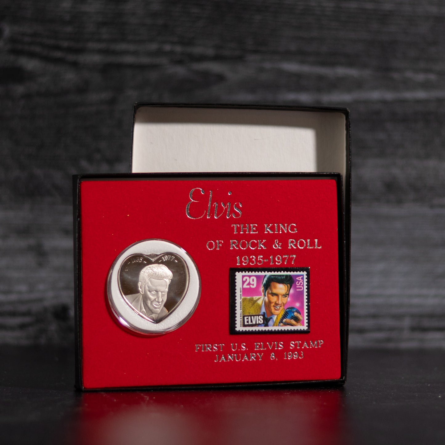 Elvis the King of Rock and Roll Commemorative Coin and Stamp