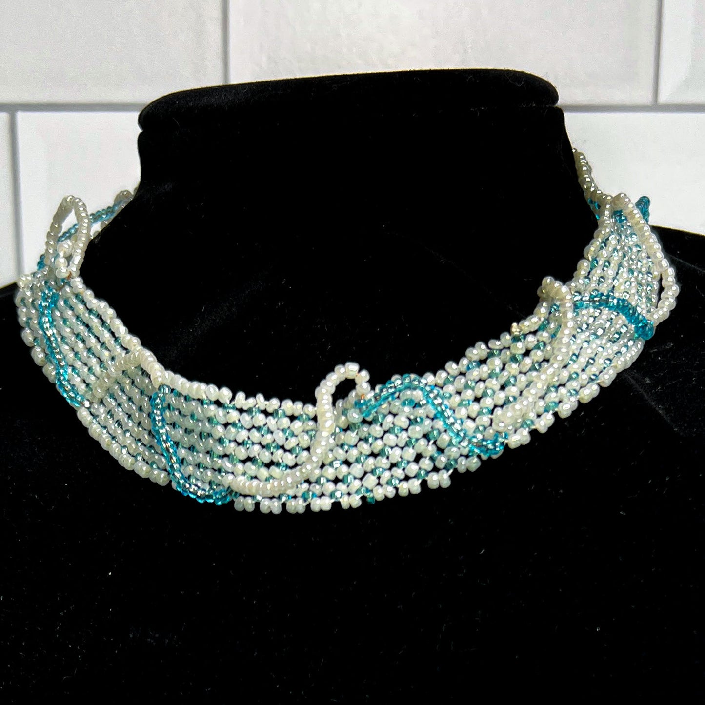 Ukrainian Handmade Beaded Necklace UBN03-C-W
